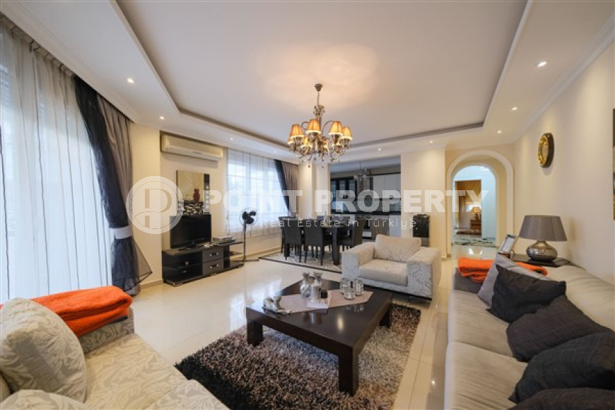Furnished two-bedroom apartment, 140m², in the center of Alanya, on the first coastline-id-2470-photo-12