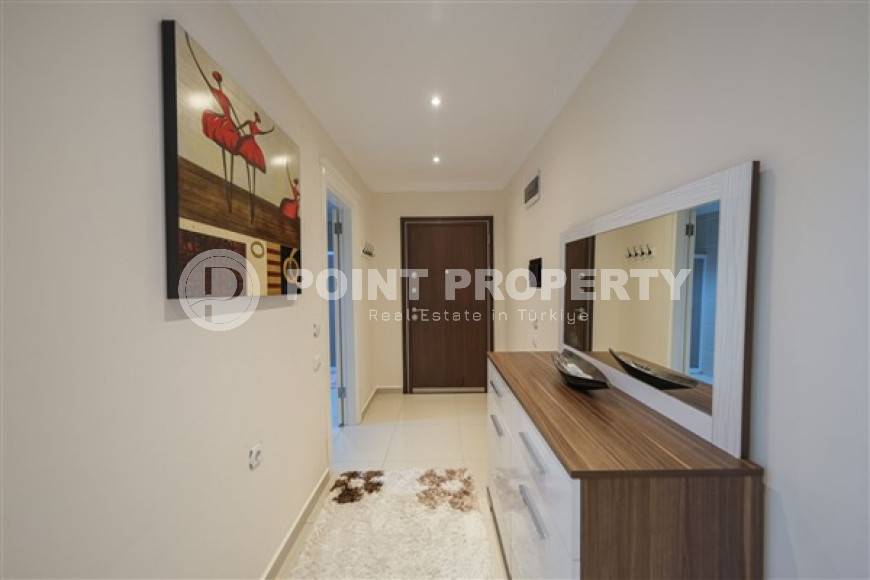 Furnished two-bedroom apartment, 140m², in the center of Alanya, on the first coastline-id-2470-photo-25