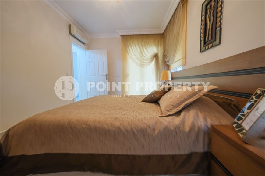 Furnished two-bedroom apartment, 140m², in the center of Alanya, on the first coastline-id-2470-photo-30