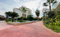 Spacious furnished duplex penthouse, 230m², with five bedrooms 800m from the sea in the Oba area.-id-2471-photo-28