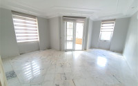 Apartment 2+1 with two balconies at an affordable price, 700 m from the sea, Alanya Center-id-2489-photo-2