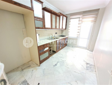 Apartment 2+1 with two balconies at an affordable price, 700 m from the sea, Alanya Center-id-2489-photo-5