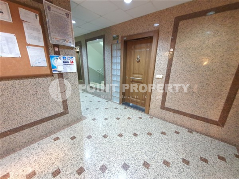 Apartment 2+1 with two balconies at an affordable price, 700 m from the sea, Alanya Center-id-2489-photo-15