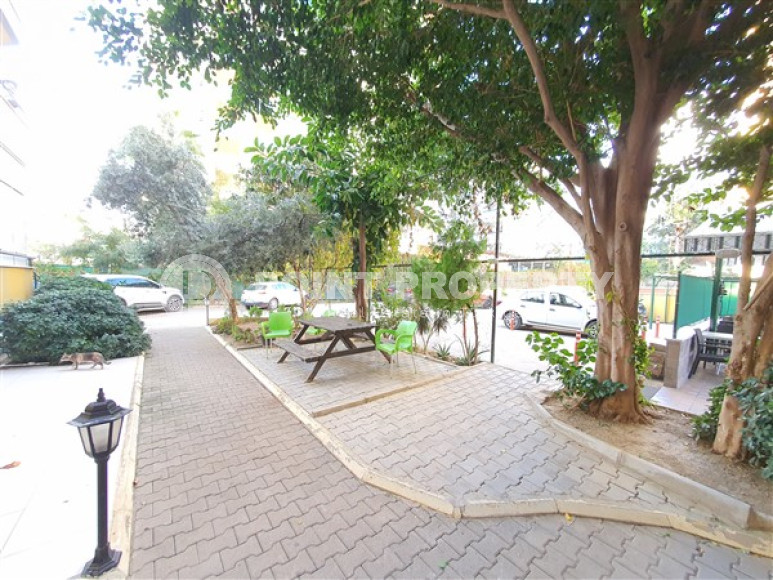 Apartment 2+1 with two balconies at an affordable price, 700 m from the sea, Alanya Center-id-2489-photo-16