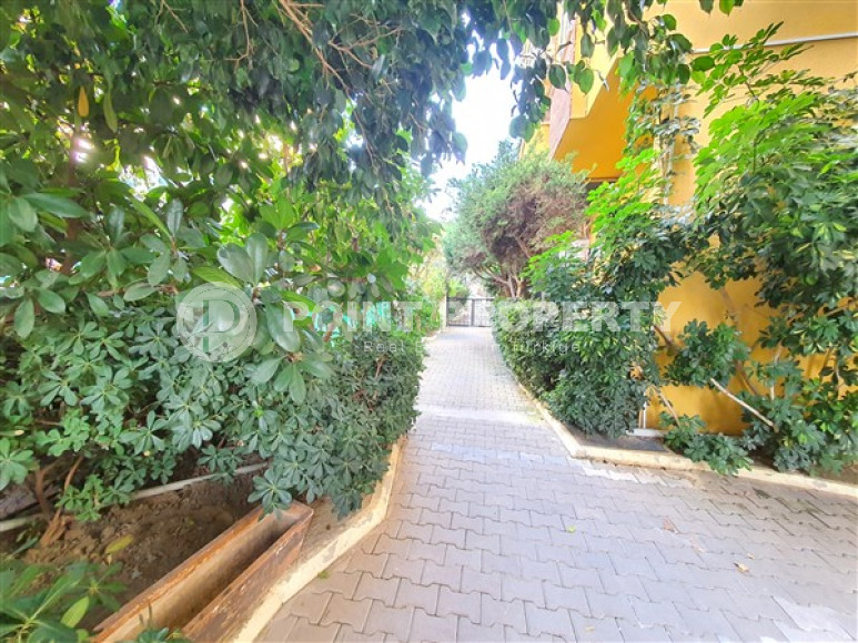 Apartment 2+1 with two balconies at an affordable price, 700 m from the sea, Alanya Center-id-2489-photo-23