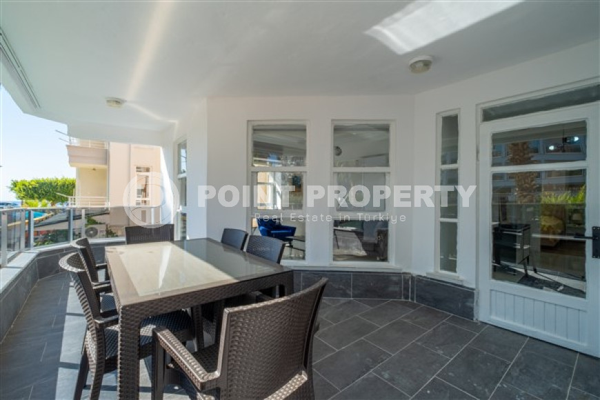 Ready to move in, three-room apartment, 100m², in an urban building in Oba, Alanya-id-2490-photo-9