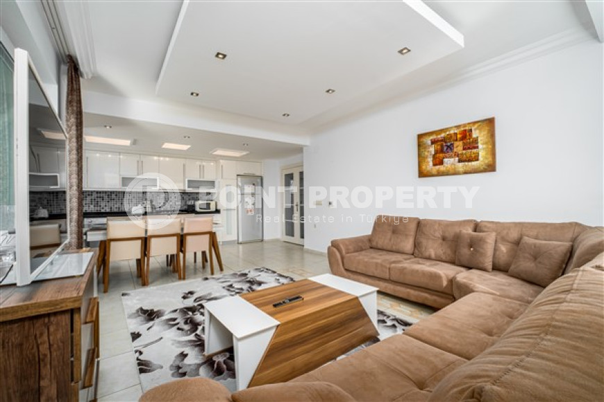 Видовая трехкомнатная квартира, 120м², в центре района Тосмур, Алания, в комплексе с инфраструктурой-id-2492-фото-2