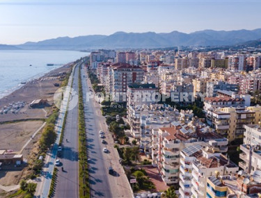 Budget resale property: penthouse 4+1, 170m², on the first coastline in the center of Mahmutlar-id-2493-photo-4