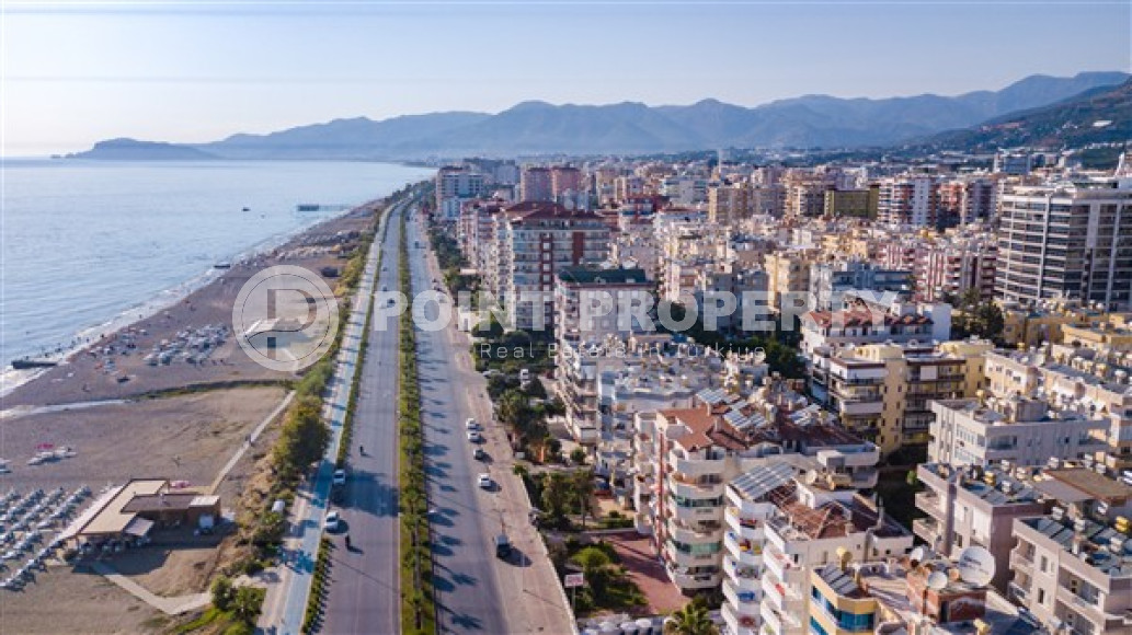 Budget resale property: penthouse 4+1, 170m², on the first coastline in the center of Mahmutlar-id-2493-photo-4