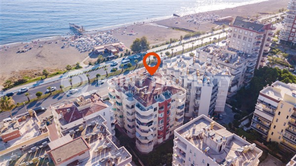 Budget resale property: penthouse 4+1, 170m², on the first coastline in the center of Mahmutlar-id-2493-photo-7