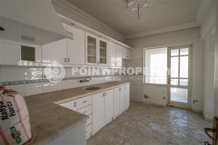 Budget resale property: penthouse 4+1, 170m², on the first coastline in the center of Mahmutlar-id-2493-photo-11