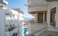 Budget resale property: penthouse 4+1, 170m², on the first coastline in the center of Mahmutlar-id-2493-photo-17