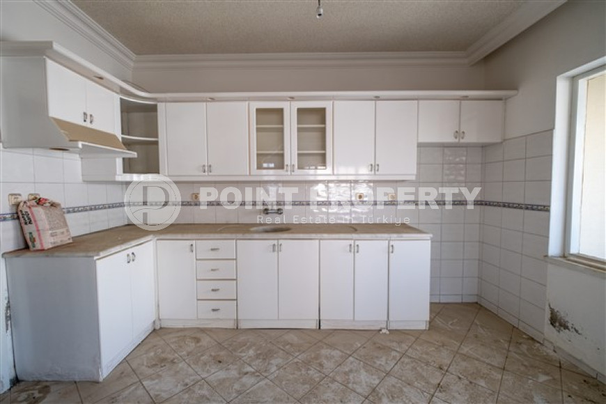 Budget resale property: penthouse 4+1, 170m², on the first coastline in the center of Mahmutlar-id-2493-photo-18