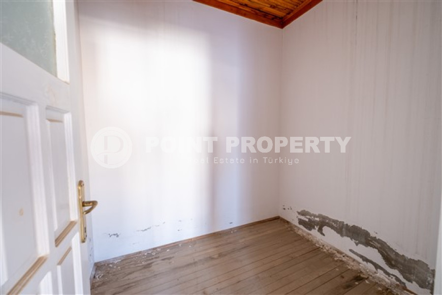 Budget resale property: penthouse 4+1, 170m², on the first coastline in the center of Mahmutlar-id-2493-photo-22