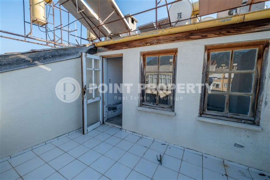 Budget resale property: penthouse 4+1, 170m², on the first coastline in the center of Mahmutlar-id-2493-photo-24