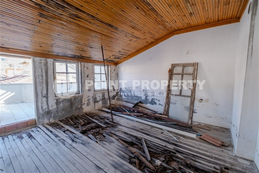 Budget resale property: penthouse 4+1, 170m², on the first coastline in the center of Mahmutlar-id-2493-photo-26