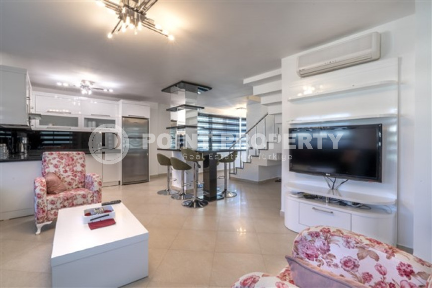 Видовой комфортабельный пентхаус 4+1, 240м², на первой береговой линии в районе Алании - Оба.-id-2499-фото-3