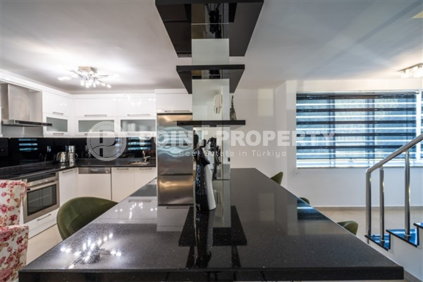 Видовой комфортабельный пентхаус 4+1, 240м², на первой береговой линии в районе Алании - Оба.-id-2499-фото-8