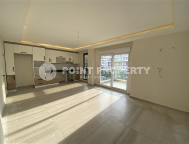 Two bedroom apartment, 100m², 350m from the sea in the western part of Mahmutlar, Alanya-id-2500-photo-5