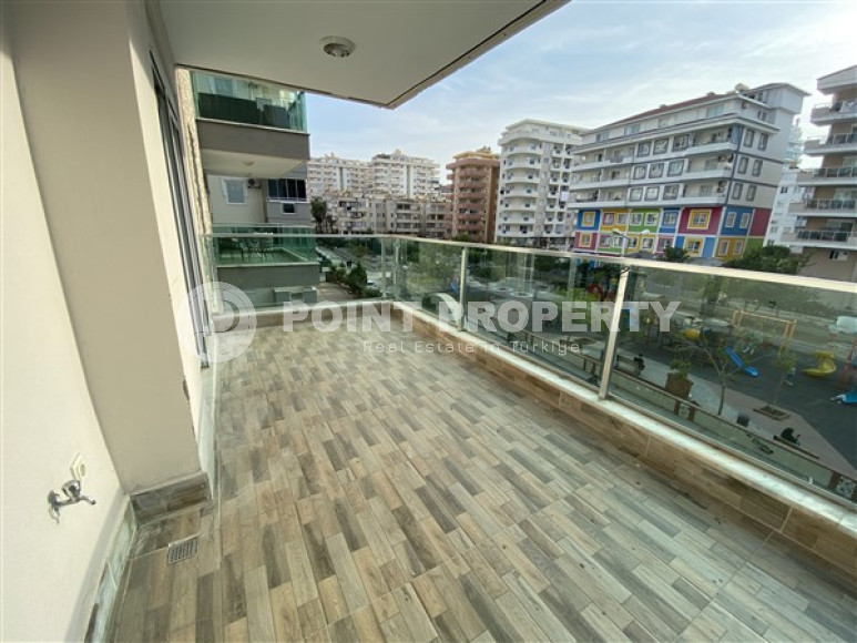 Two bedroom apartment, 100m², 350m from the sea in the western part of Mahmutlar, Alanya-id-2500-photo-9