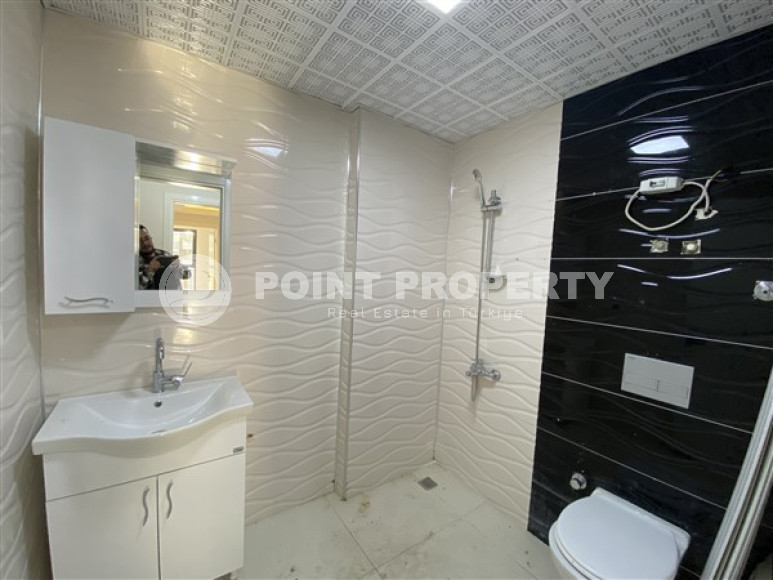 Two bedroom apartment, 100m², 350m from the sea in the western part of Mahmutlar, Alanya-id-2500-photo-11