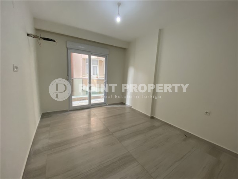 Two bedroom apartment, 100m², 350m from the sea in the western part of Mahmutlar, Alanya-id-2500-photo-13