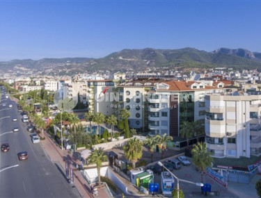 Stylish four-bedroom penthouse, 170 m², on the first coastline in the Alanya area - Lower Oba.-id-2502-photo-2