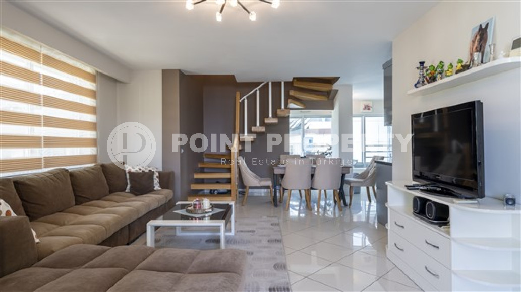 Stylish four-bedroom penthouse, 170 m², on the first coastline in the Alanya area - Lower Oba.-id-2502-photo-11