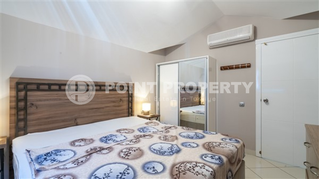 Stylish four-bedroom penthouse, 170 m², on the first coastline in the Alanya area - Lower Oba.-id-2502-photo-27