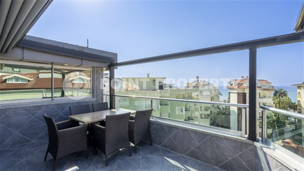 Stylish four-bedroom penthouse, 170 m², on the first coastline in the Alanya area - Lower Oba.-id-2502-photo-37