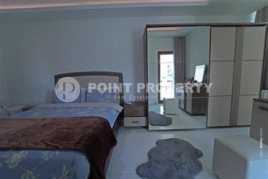 Three-room apartment, 110 m², in a cozy complex with good infrastructure in the Oba area, Alanya-id-2509-photo-9