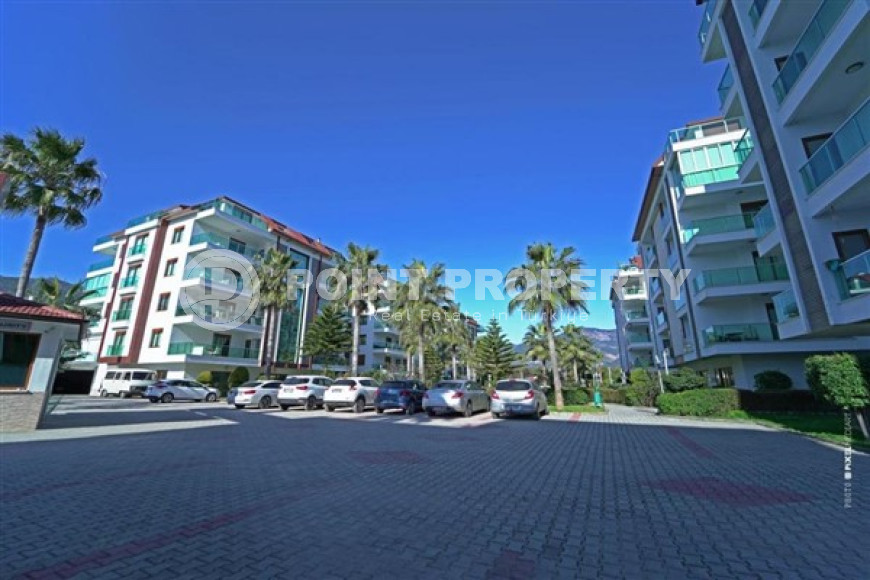 Three-room apartment, 110 m², in a cozy complex with good infrastructure in the Oba area, Alanya-id-2509-photo-30