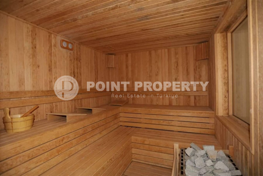 Excellent two-room apartment with 1+1 layout, 65 m2 in Alanya in Mahmutlar. Only 350 m to the sea.-id-1215-photo-4