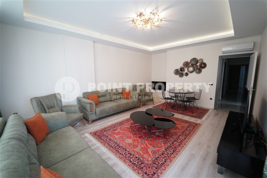 Luxurious 3+1 apartment, with a separate kitchen and an area of 160 m2, in the prestigious Oba district. 800 meters to the sea-id-2510-photo-3