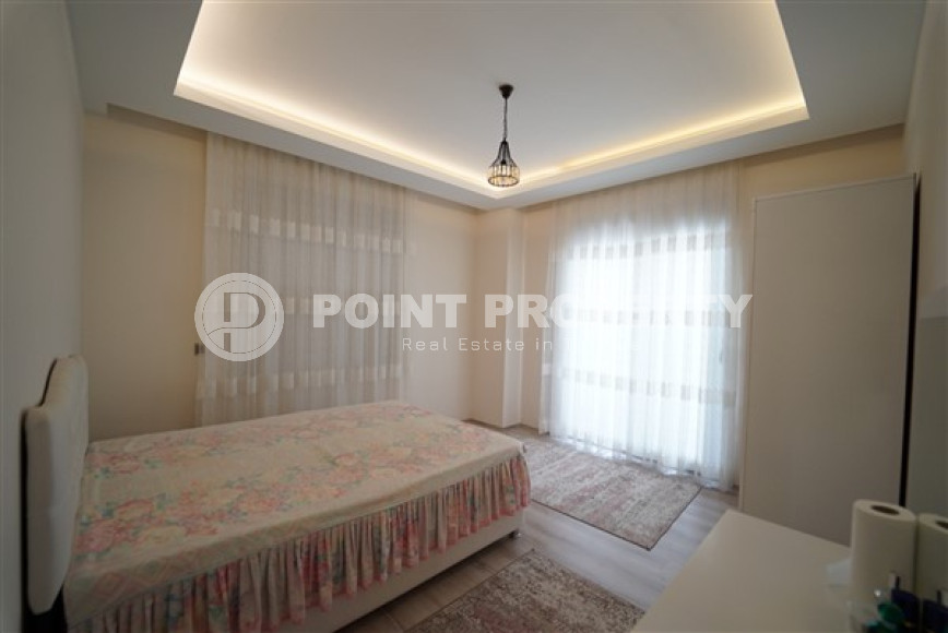 Luxurious 3+1 apartment, with a separate kitchen and an area of 160 m2, in the prestigious Oba district. 800 meters to the sea-id-2510-photo-11