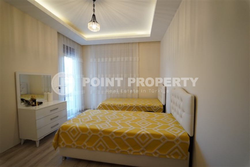 Luxurious 3+1 apartment, with a separate kitchen and an area of 160 m2, in the prestigious Oba district. 800 meters to the sea-id-2510-photo-13