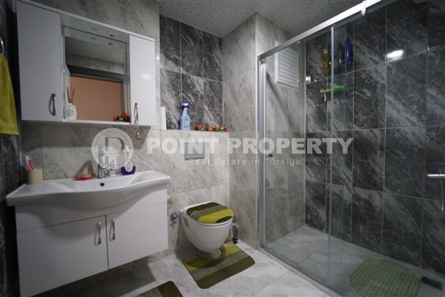 Luxurious 3+1 apartment, with a separate kitchen and an area of 160 m2, in the prestigious Oba district. 800 meters to the sea-id-2510-photo-15