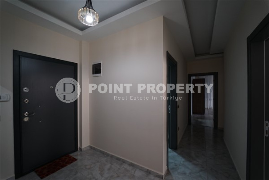 Luxurious 3+1 apartment, with a separate kitchen and an area of 160 m2, in the prestigious Oba district. 800 meters to the sea-id-2510-photo-19