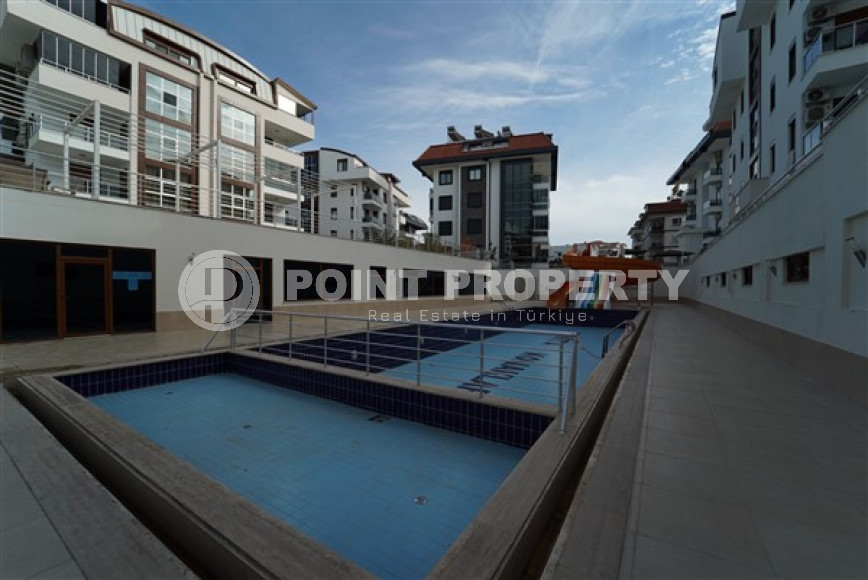 Luxurious 3+1 apartment, with a separate kitchen and an area of 160 m2, in the prestigious Oba district. 800 meters to the sea-id-2510-photo-25