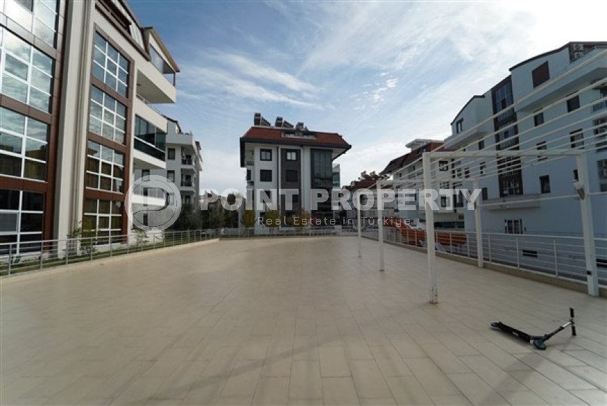 Luxurious 3+1 apartment, with a separate kitchen and an area of 160 m2, in the prestigious Oba district. 800 meters to the sea-id-2510-photo-30