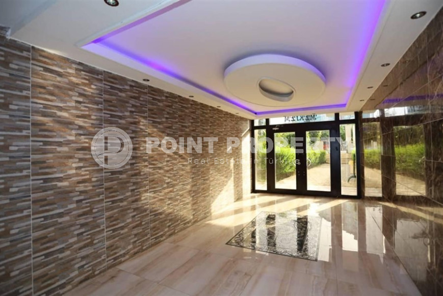 Excellent two-room apartment with 1+1 layout, 65 m2 in Alanya in Mahmutlar. Only 350 m to the sea.-id-1215-photo-8