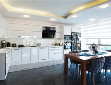 Two-level luxury apartment, 279 sq. m, with three bedrooms in a respectable area of Alanya, Lower Oba-id-2512-photo-5