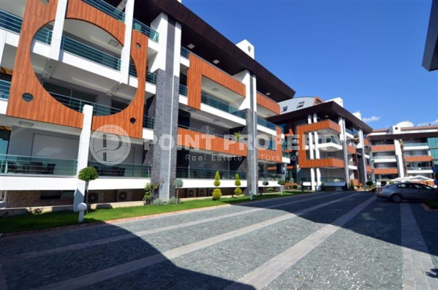 Two-level luxury apartment, 279 sq. m, with three bedrooms in a respectable area of Alanya, Lower Oba-id-2512-photo-33