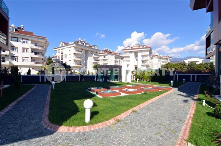 Two-level luxury apartment, 279 sq. m, with three bedrooms in a respectable area of Alanya, Lower Oba-id-2512-photo-35