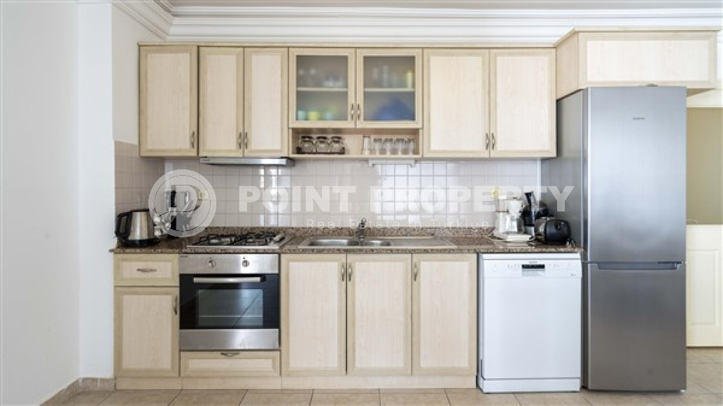 Ready to move in, cozy apartment 2+1, 115m², in a residence with a swimming pool, in the Oba area, Alanya-id-2515-photo-3