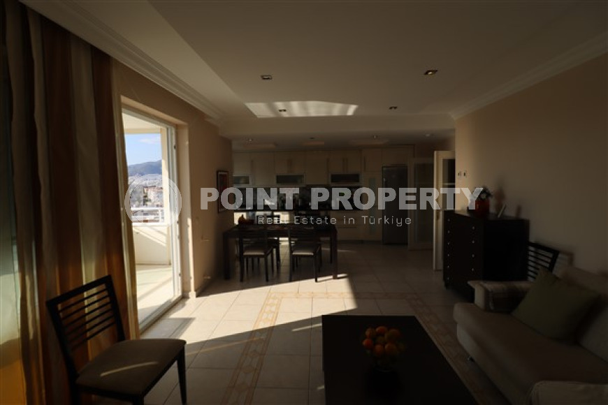 Видовые трехкомнатные апартаменты, 120м², в комфортабельном комплексе у рынка в районе Тосмур, Алания-id-2517-фото-4