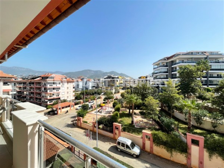Spacious penthouse 4+1, 230m², with mountain views in a cozy residence in Oba, Alanya-id-2518-photo-36