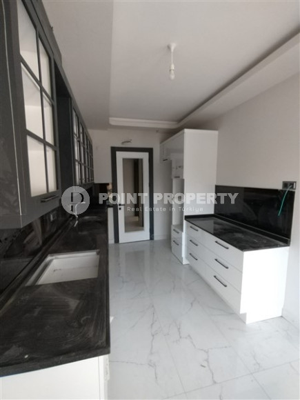 Новая трехкомнатная квартира, 120м², в резиденции с бассейном в 1100м от пляжа Клеопатры, Алания-id-2495-фото-11