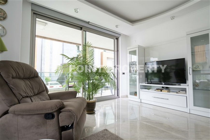 Three-room apartment 2+1 in the central area of Alanya Oba with full infrastructure.-id-2530-photo-4