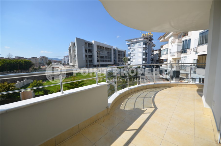 Three-room and four-room apartments in the Oba area. 100-230m2.-id-1220-photo-15